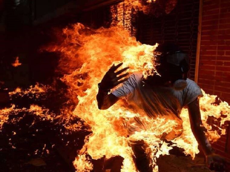 ചുട്ട് തിന്നവർ